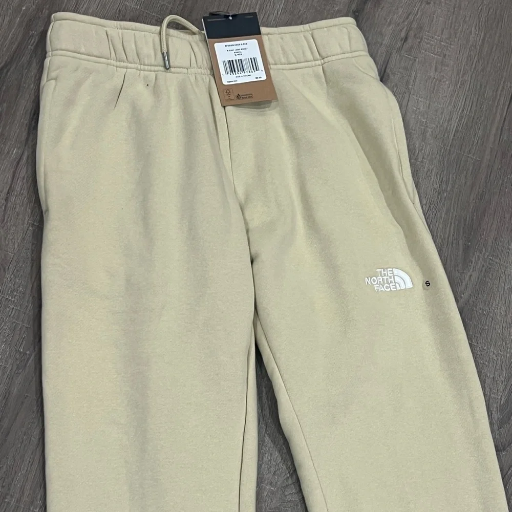 NWT The North Face Ultra Soft Men’s Gravel Small Sweatpants Jogger Pants Lux
